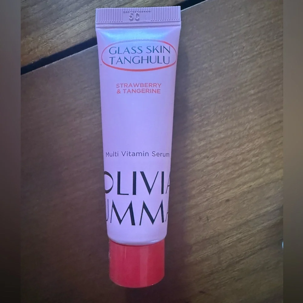 ❤️ 3/$25 OLIVIAUMMA Glass Skin Tanghulu Multi Vitamin Serum